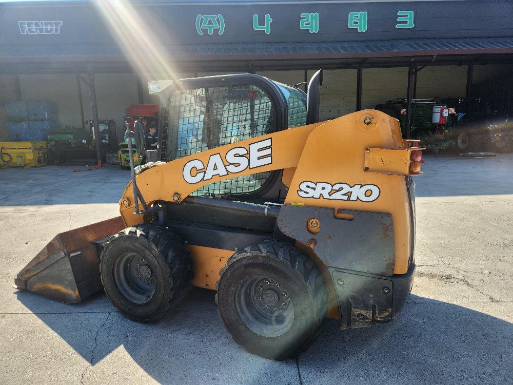  Skid steer loader SR210 