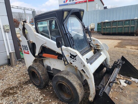  Skid steer loader S185  앞좌측면
