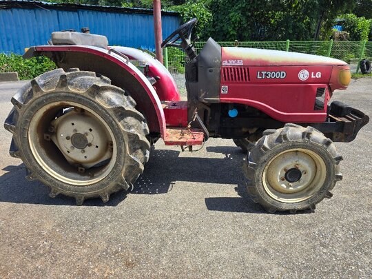 LS Tractor LT300D (30hp)
