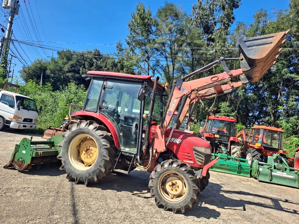 Kukje Tractor LUXEN560 (56hp)