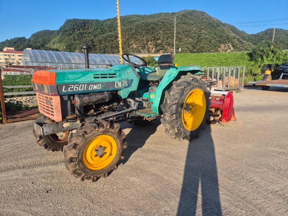 Daedong Tractor L2601-4WD (26hp) 뒤우측면