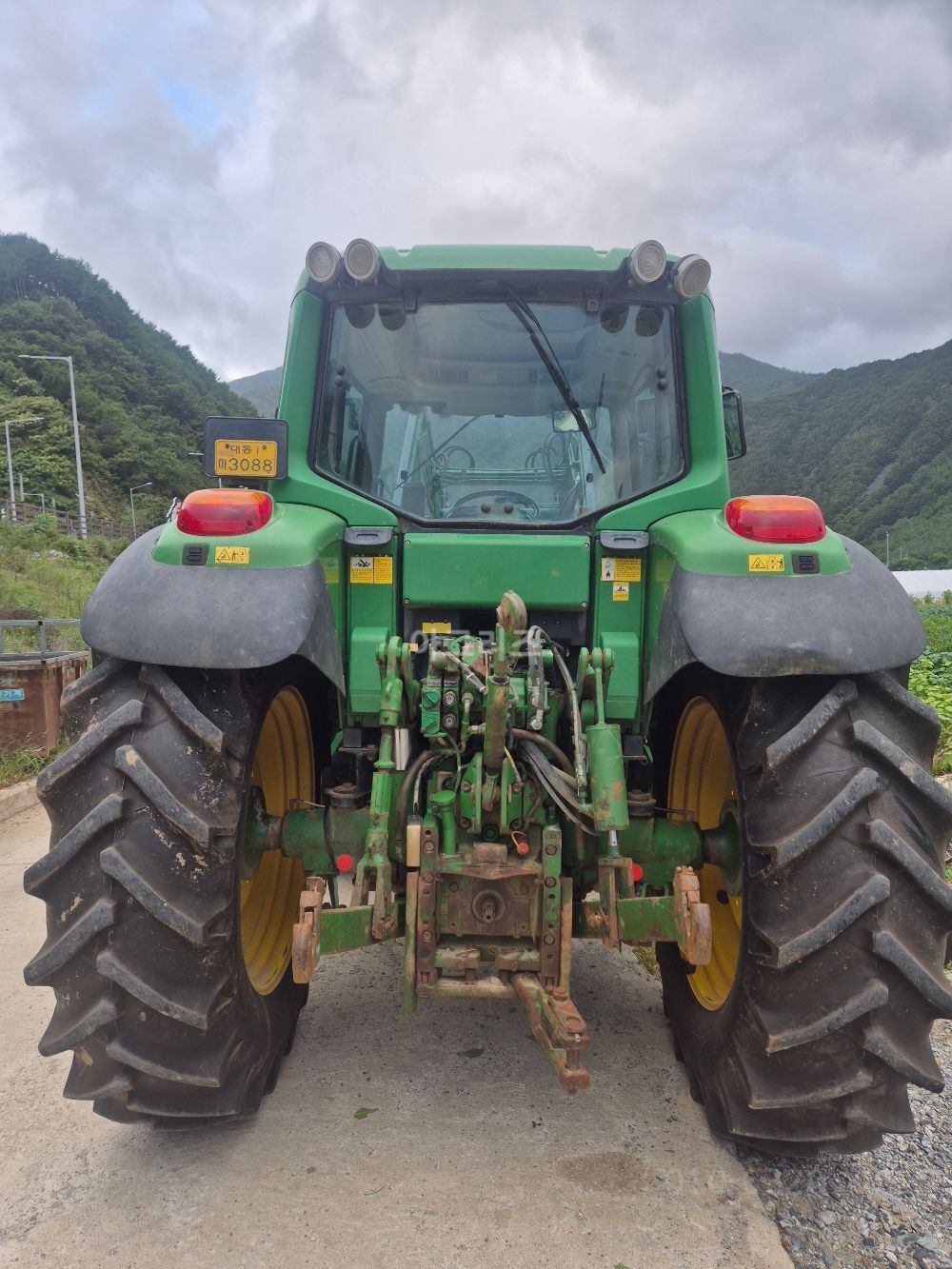 JohnDeere Tractor 6630 (125hp) 뒤우측면