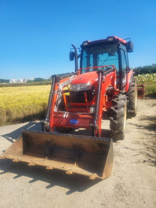 대동 트랙터 D702 (70마력)