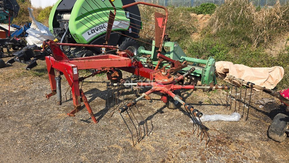 주삼원농기계 레이크 SR4200 뒤우측면