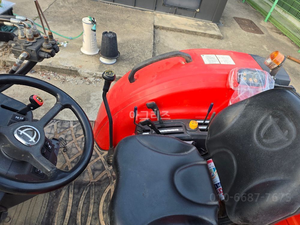 Daedong Tractor DK500 (50hp) 뒤우측면