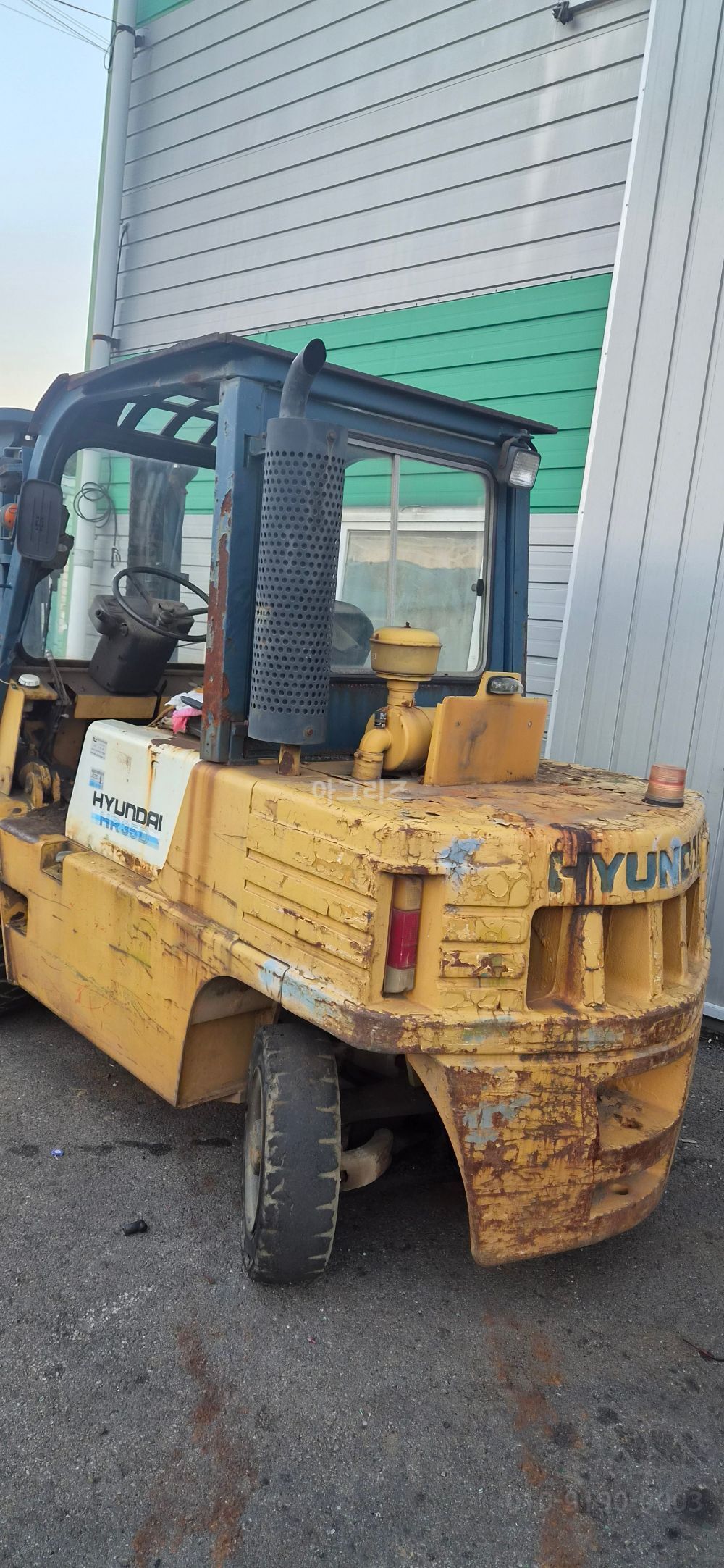  Forklift (3.5톤)  뒤우측면