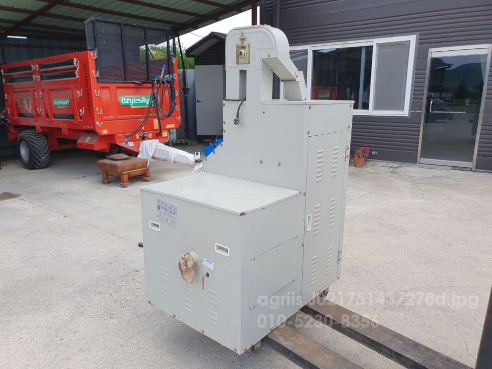 3종 초이스 정미기,카터기,탈곡기 개인소량사용 뒤우측면