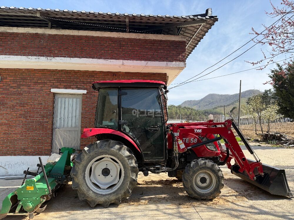 TYM 트랙터 TE58 (55마력)