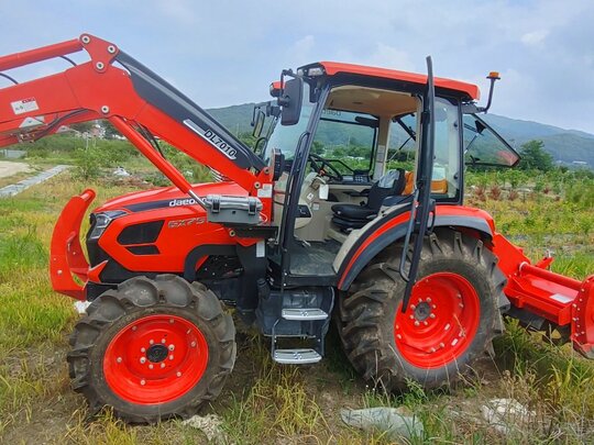 대동 트랙터 GX7510ATC (73.1마력) 앞좌측면