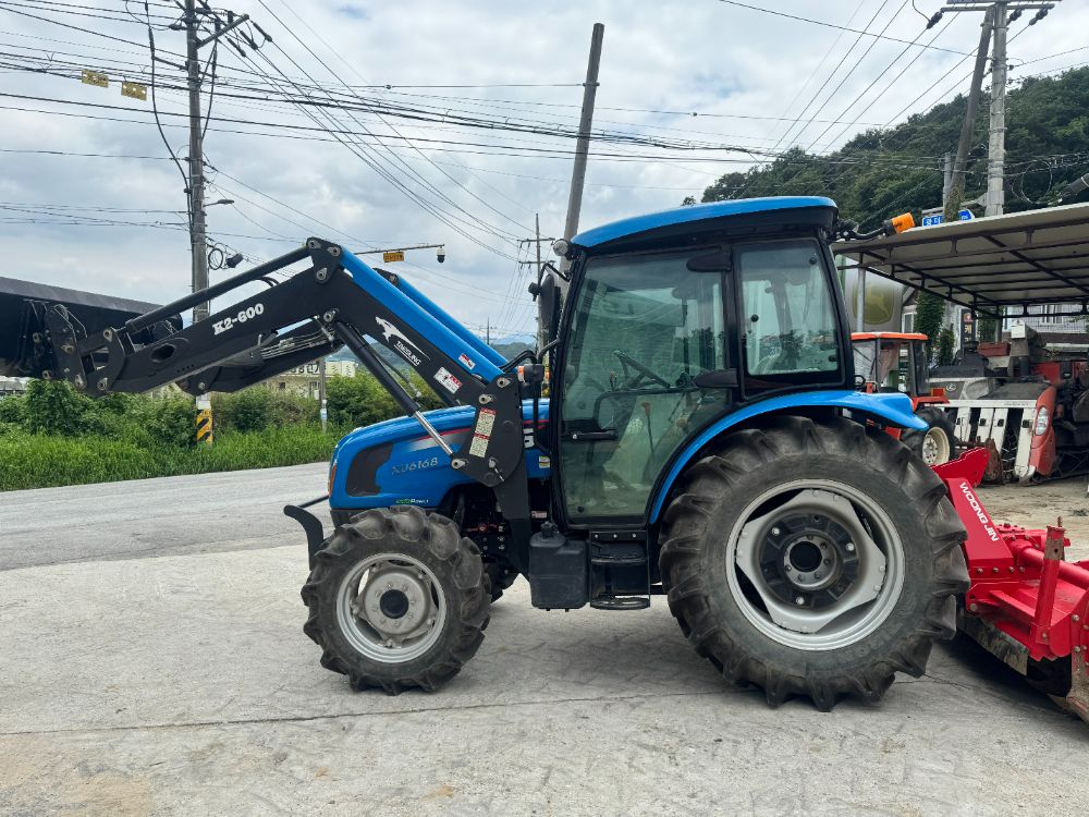 LS 트랙터 XU6168 (68.9마력)