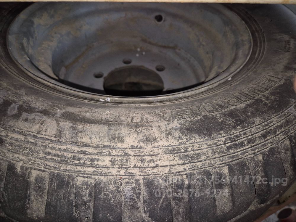  Round Baler 대형 타이어 및 휠 