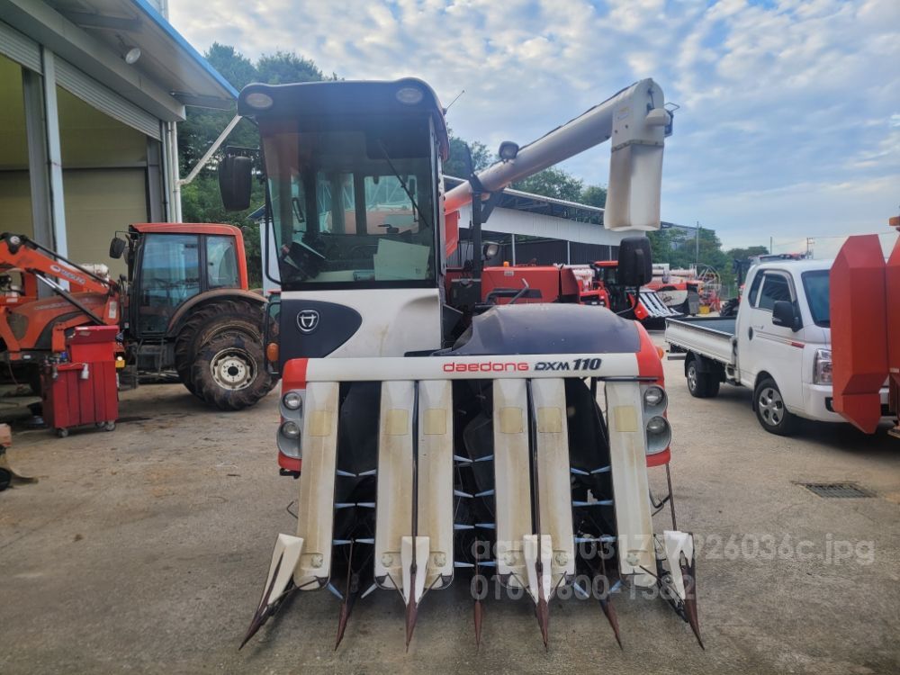 Daedong Combine Harvester DXM110 (6Rows)