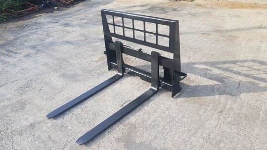  Skid steer loader 지겟발 