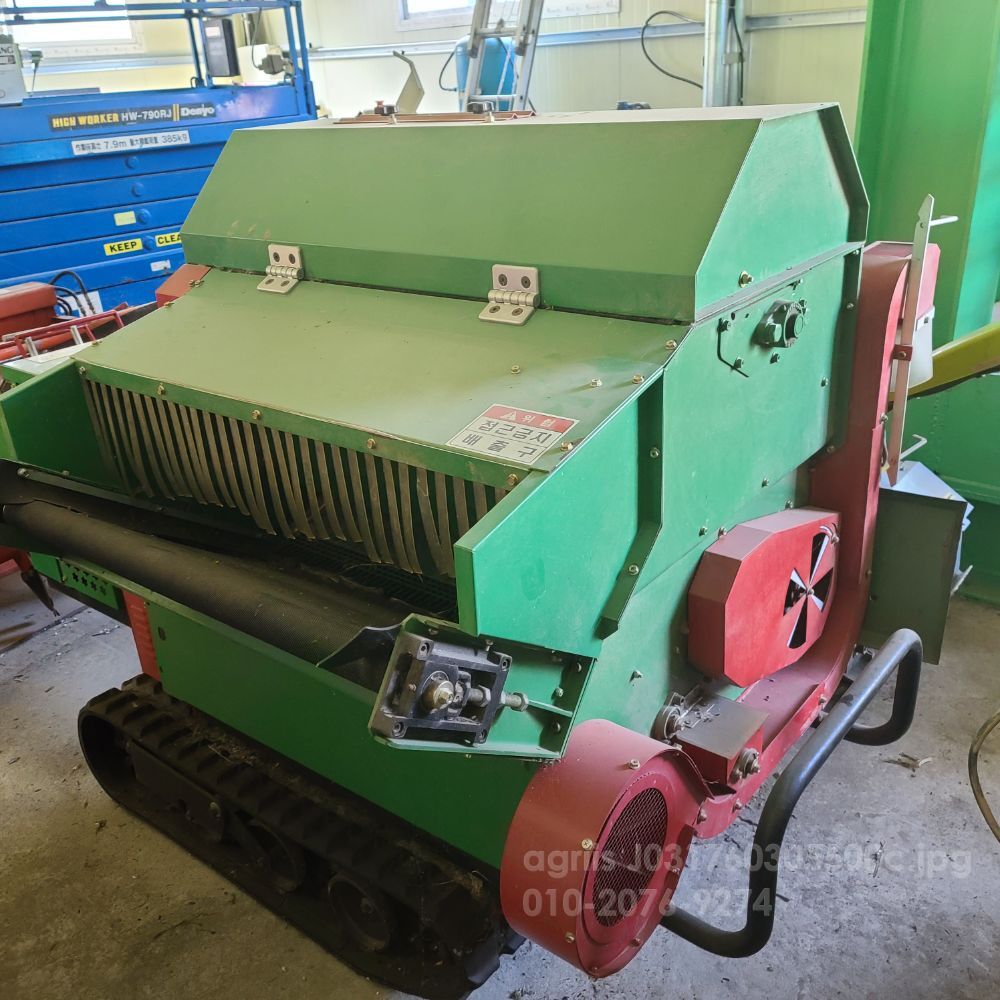 대륙기계 탈곡기 자주식 콩