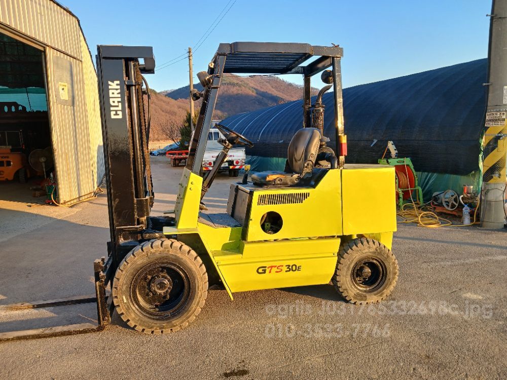 클라크 3톤 지게차 GTS30E (3.0톤)