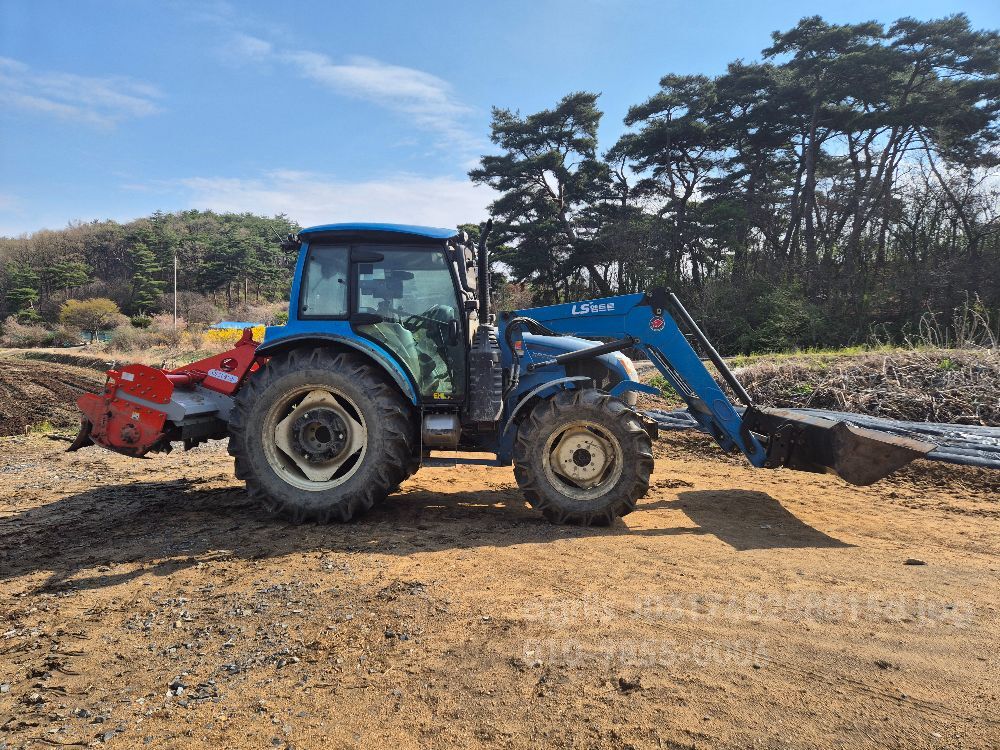 LS Tractor MT7.115 (117hp) 뒤우측면
