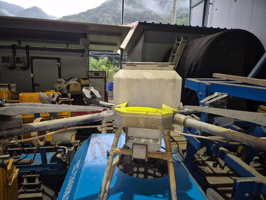  드론 농업용 농약 및 비료살포기 