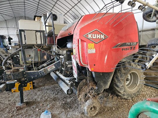  Bale Wrapper Fb3135 s200 