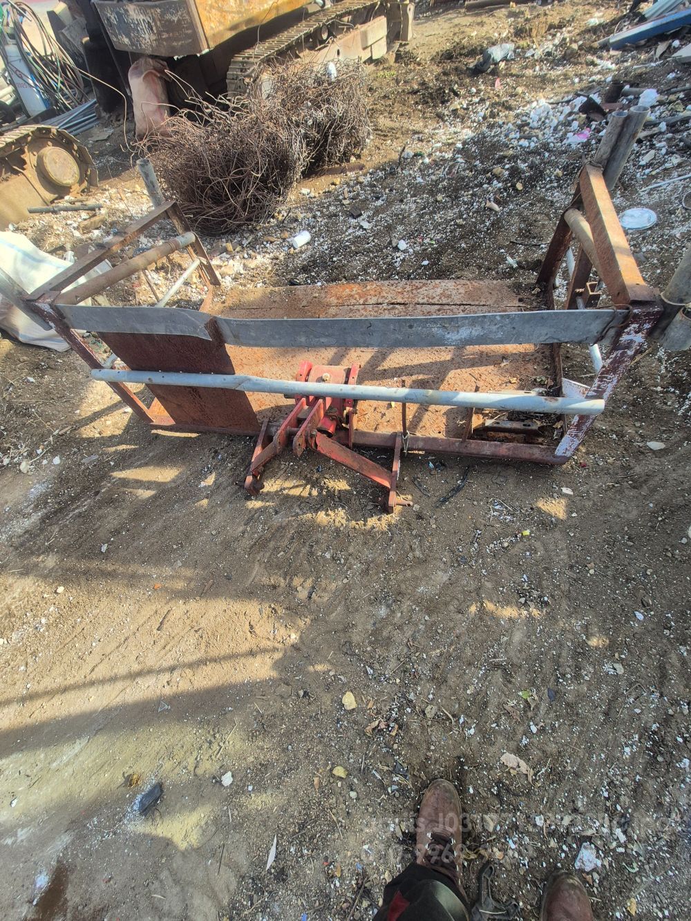 트랙타뒤버켓 작업기 트랙터 뒤 작업기 (40마력)