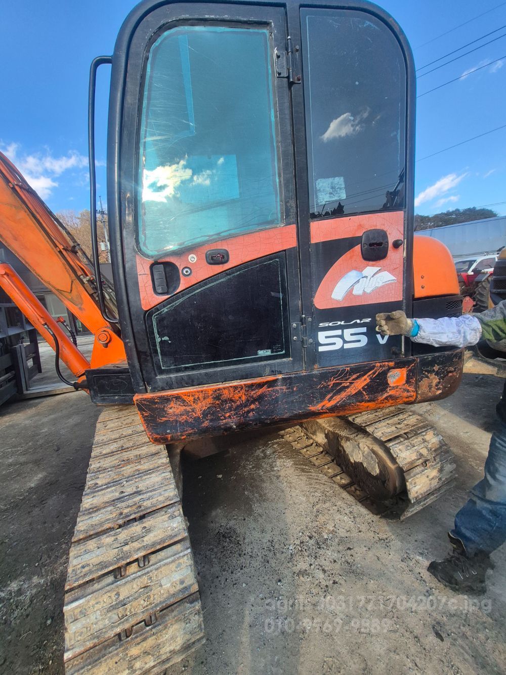  Excavator 두산55v슈퍼골드 (5.5톤)