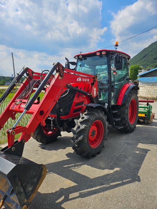 국제 트랙터 LUXEN1100E (111마력)