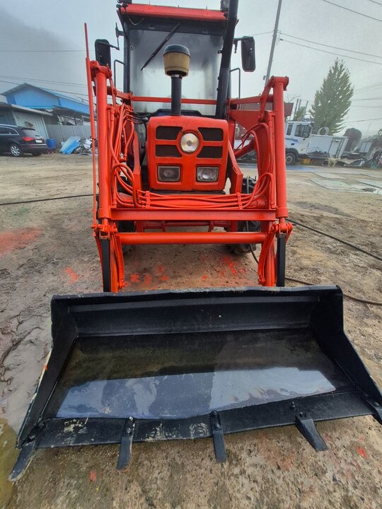 대동 트랙터 D48 (48마력)