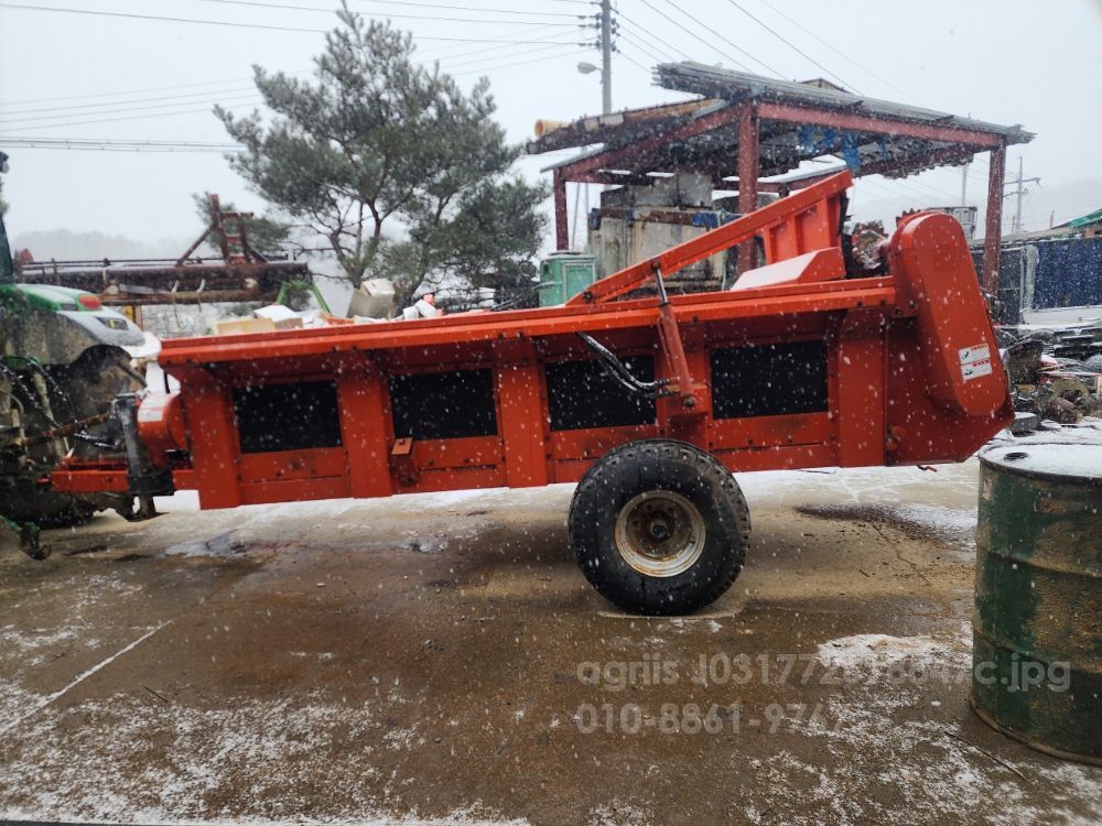 태성 퇴비살포기 퇴비살포기