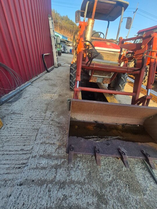 국제 트랙터 F3550 (35마력)