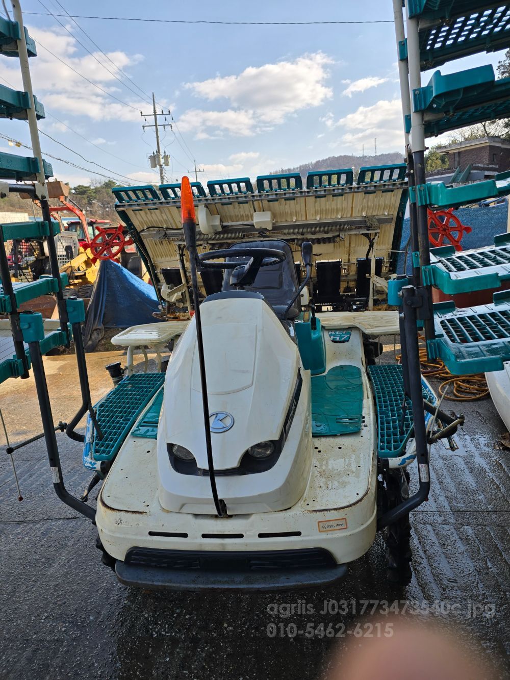 구보다 이앙기 6조 ()