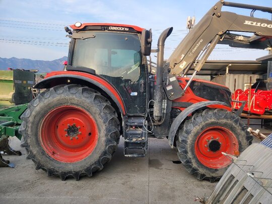 Daedong Tractor HX-1400 (142hp)