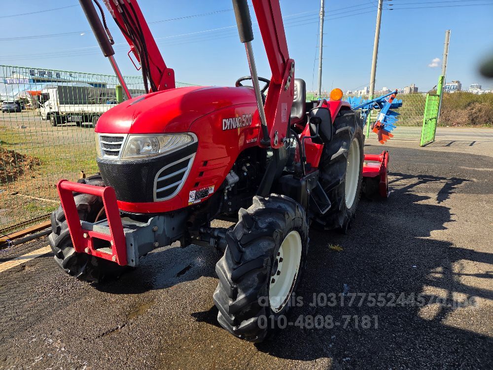 국제 트랙터 DYNAQ500 (50마력) 뒤우측면