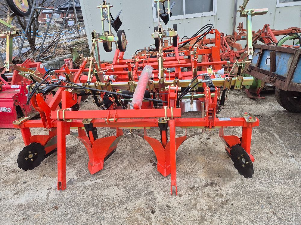 대성농기계 베토기 파종기 트랙터용일괄비닐피복기3련베토기콩파종기