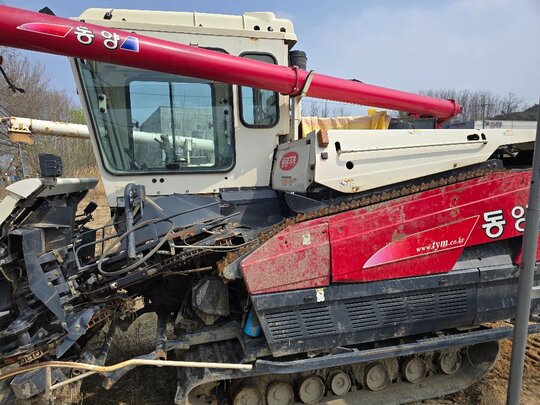 TYM Combine Harvester C805GCABIN (5Rows)