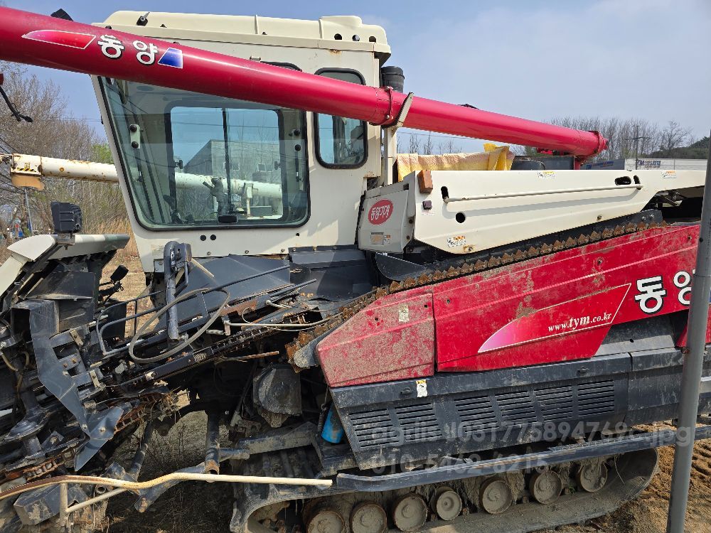TYM Combine Harvester C805GCABIN (5Rows)