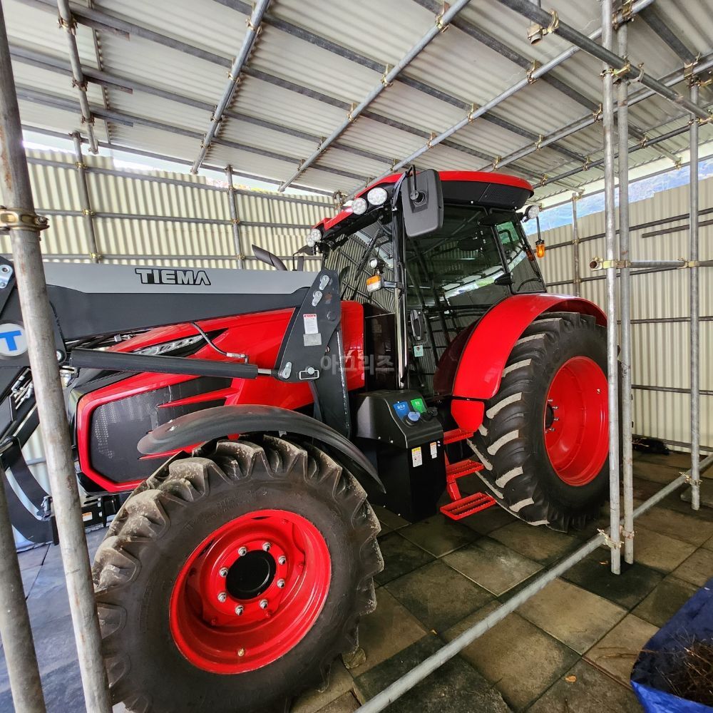 TYM 트랙터 TS130 (129마력)