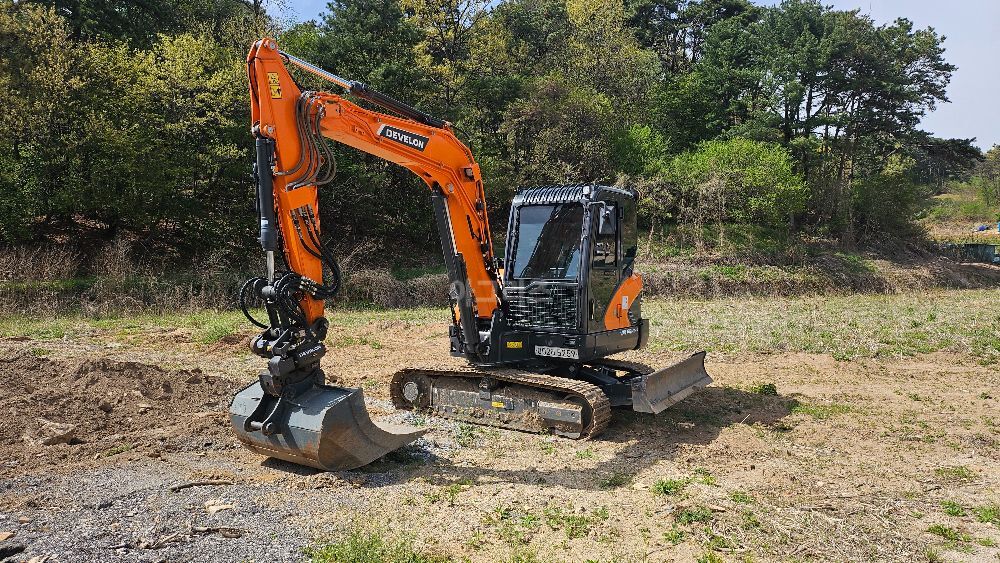 두산인프라코어 굴삭기 DX65MT-7 (6.5톤)