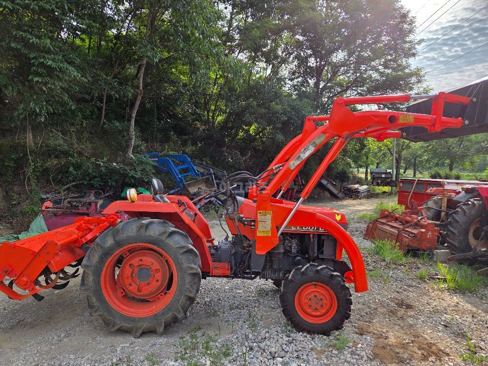 대동 트랙터 L2601-4WD (26마력)