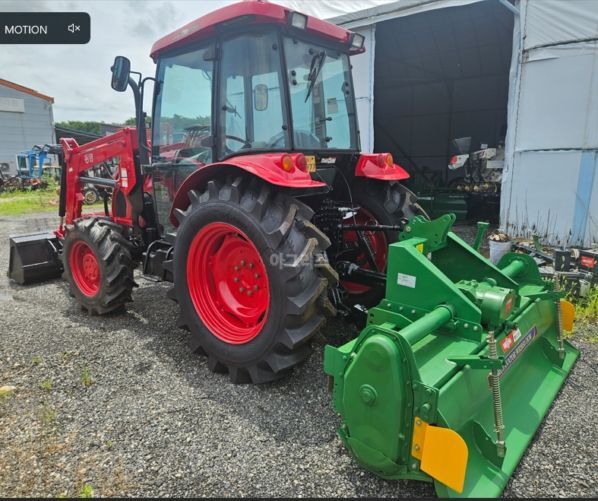 TYM 트랙터 T623 (62마력) 뒤우측면