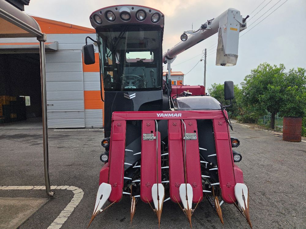 Yanmar Combine Harvester YH5101 (5Rows)