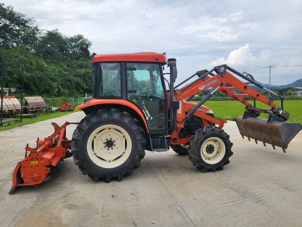 대동 트랙터 D500 (50마력) 뒤우측면