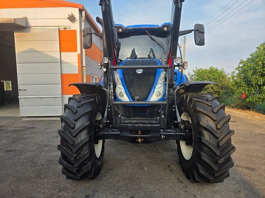 NewHolland Tractor T6.155 (125hp)