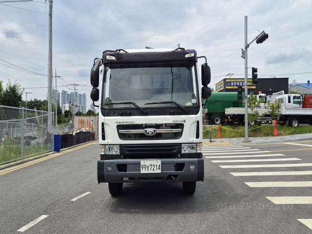 대우 노부스4.5톤 6M25 뒤우측면