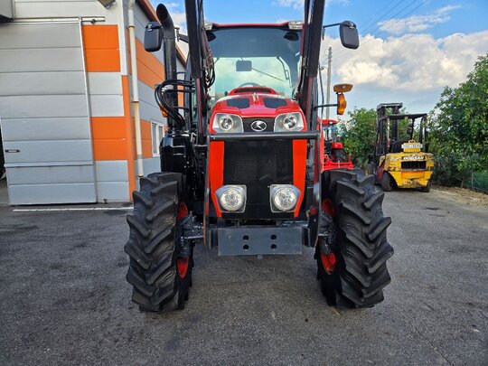 Kubota Tractor M6-108 (116hp)