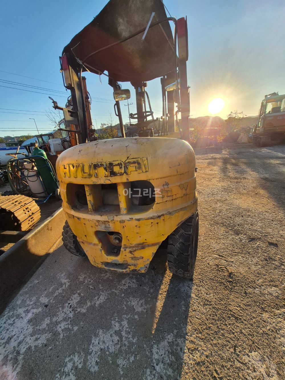  Forklift (2톤)  뒤우측면