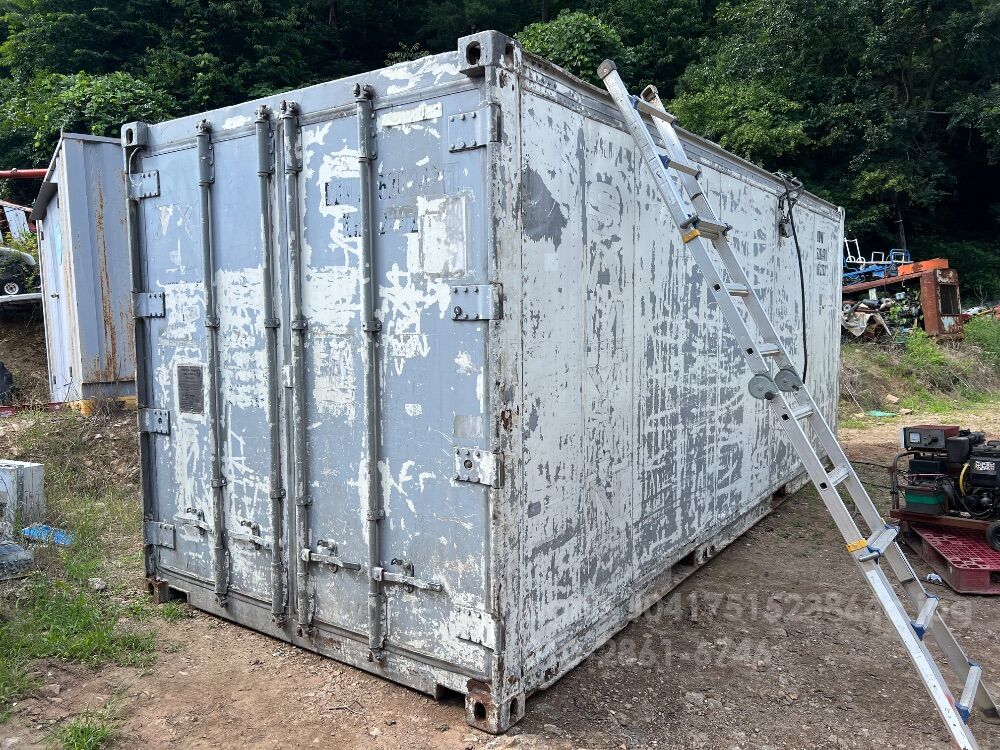 2.4×6미터 저온저장고 3상 2.4×6미터 저온저장고 3상 냉동컨테이너 작동잘됩니다 냉동컨테이너 작동잘됩니다