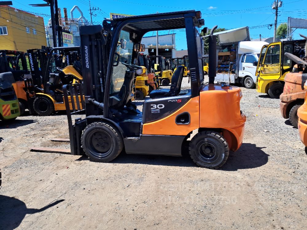 두산 지게차 D30S D30S