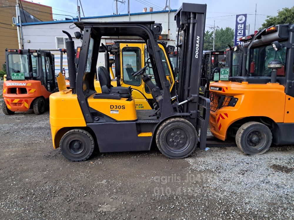 두산 지게차 D30S (3.0톤)