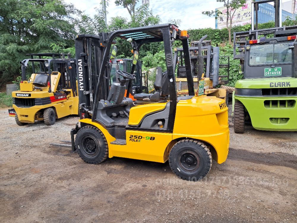 현대 지게차 25D-9B (2.5톤)