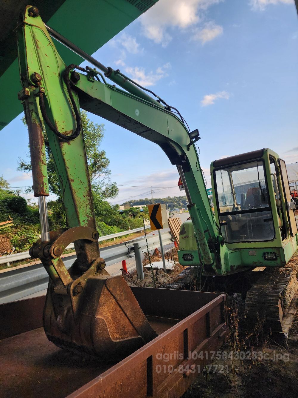 두산중공업 굴삭기  굴삭기 02굴사키 솔라 55v (4톤)