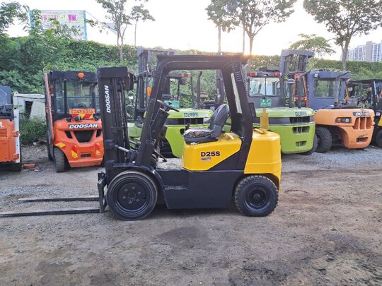 Doosan Forklift D25 (2.5톤)